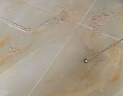 文昌瓷砖空鼓维修公司分享粘合剂选择不当在瓷砖铺贴过程中可能导致以下问题